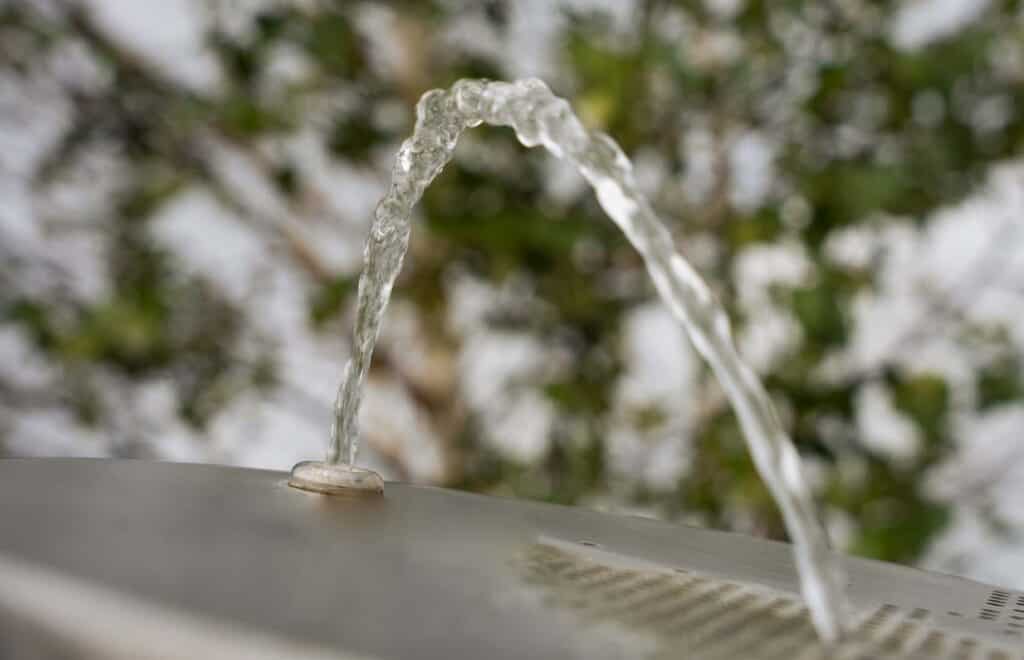 Få en flot frostfri vandpost eller udendørs vandpost til det offentlige eller erhverv. Kontakt os i dag